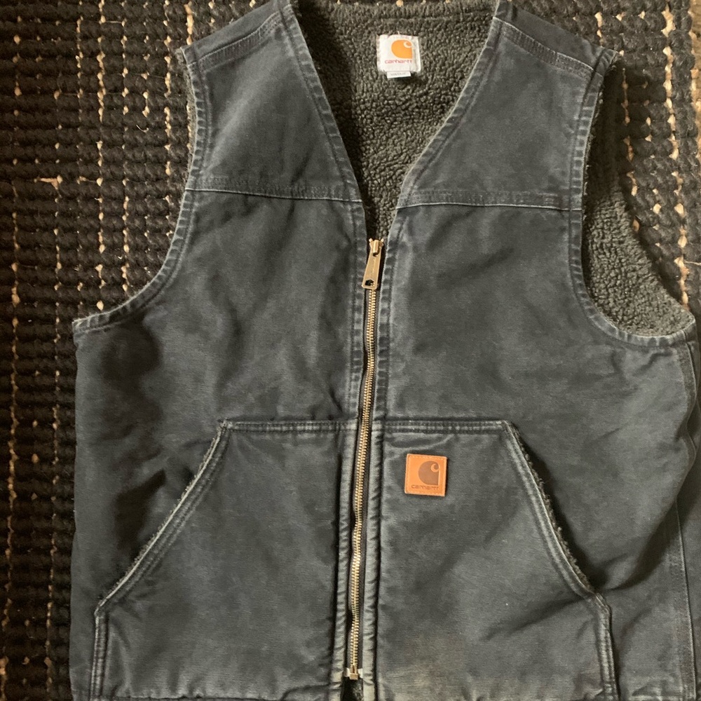 Men’s Carhartt Vest • medium